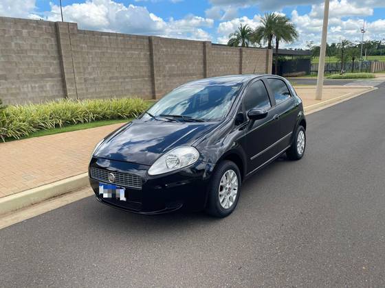 FIAT PUNTO 1.4 8V FLEX 4P MANUAL